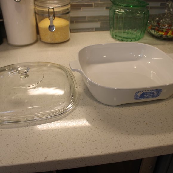 10" Corning Ware Exclusive Skillet - Picture 2 of 3